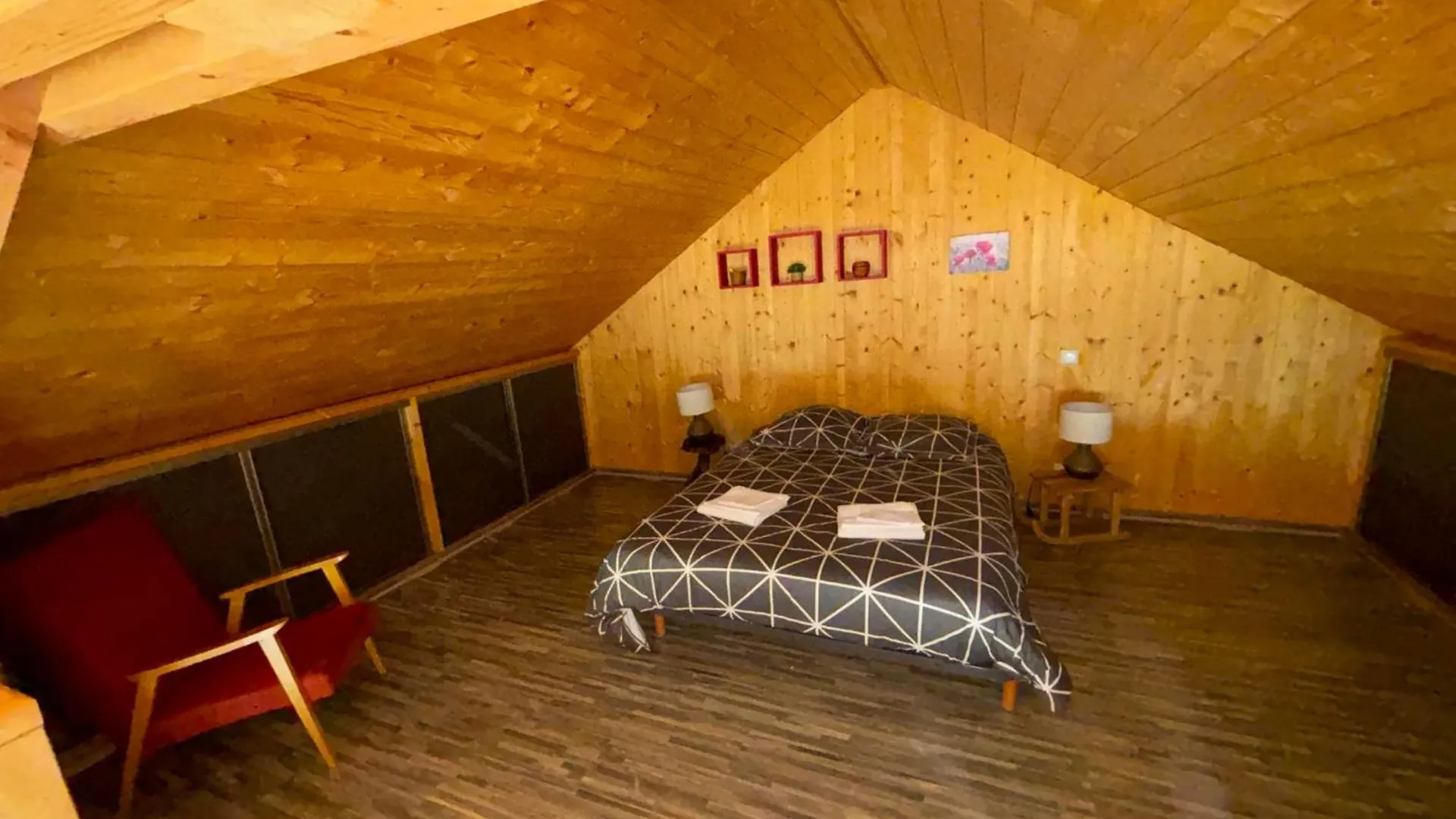 Chalet Des Gardettes, Belle Vue 1220M D'Altitude Montgreleix