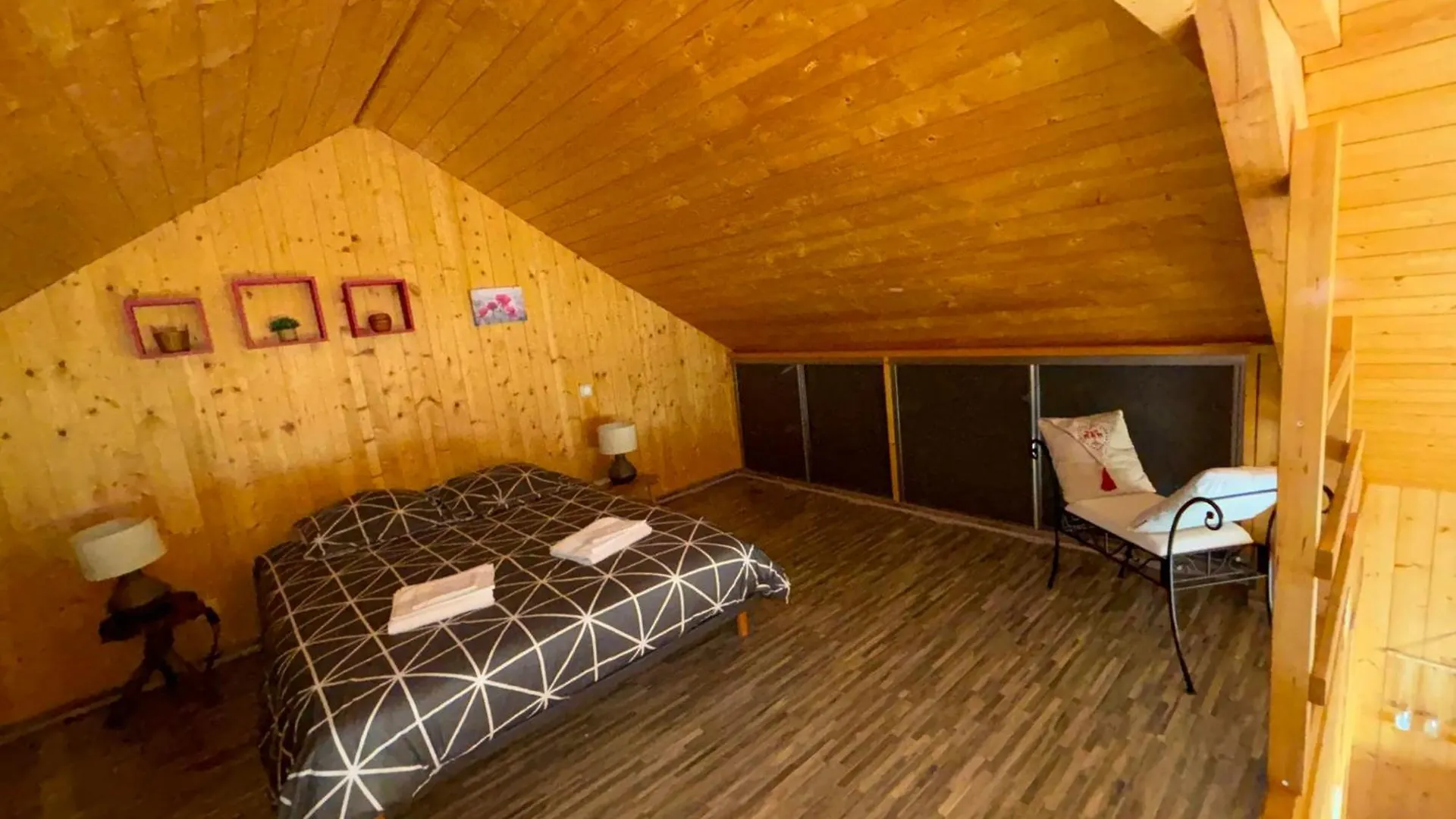 Chalet Des Gardettes, Belle Vue 1220M D'Altitude Montgreleix