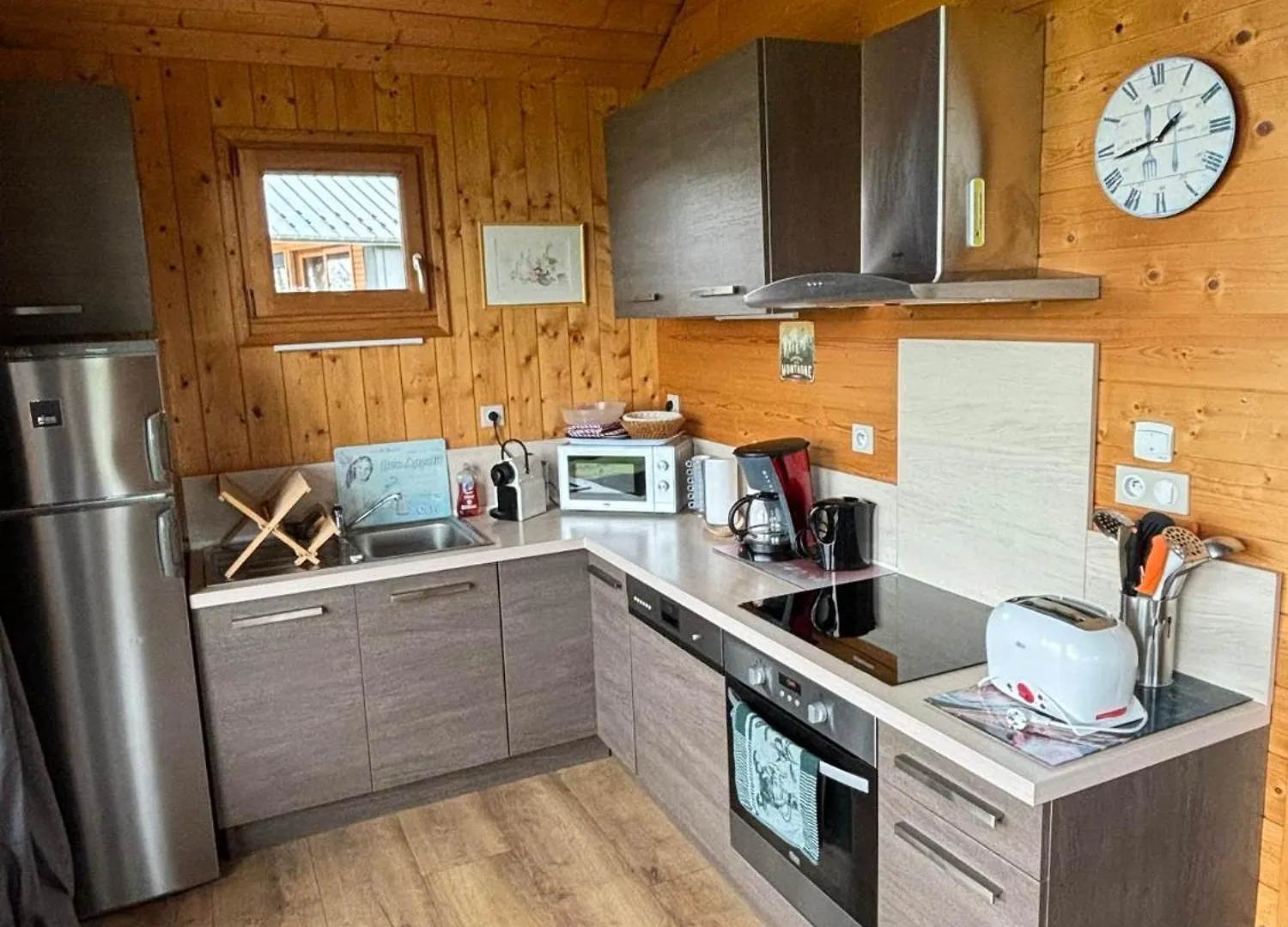 Chalet Des Gardettes, Belle Vue 1220M D'Altitude Montgreleix 0*,