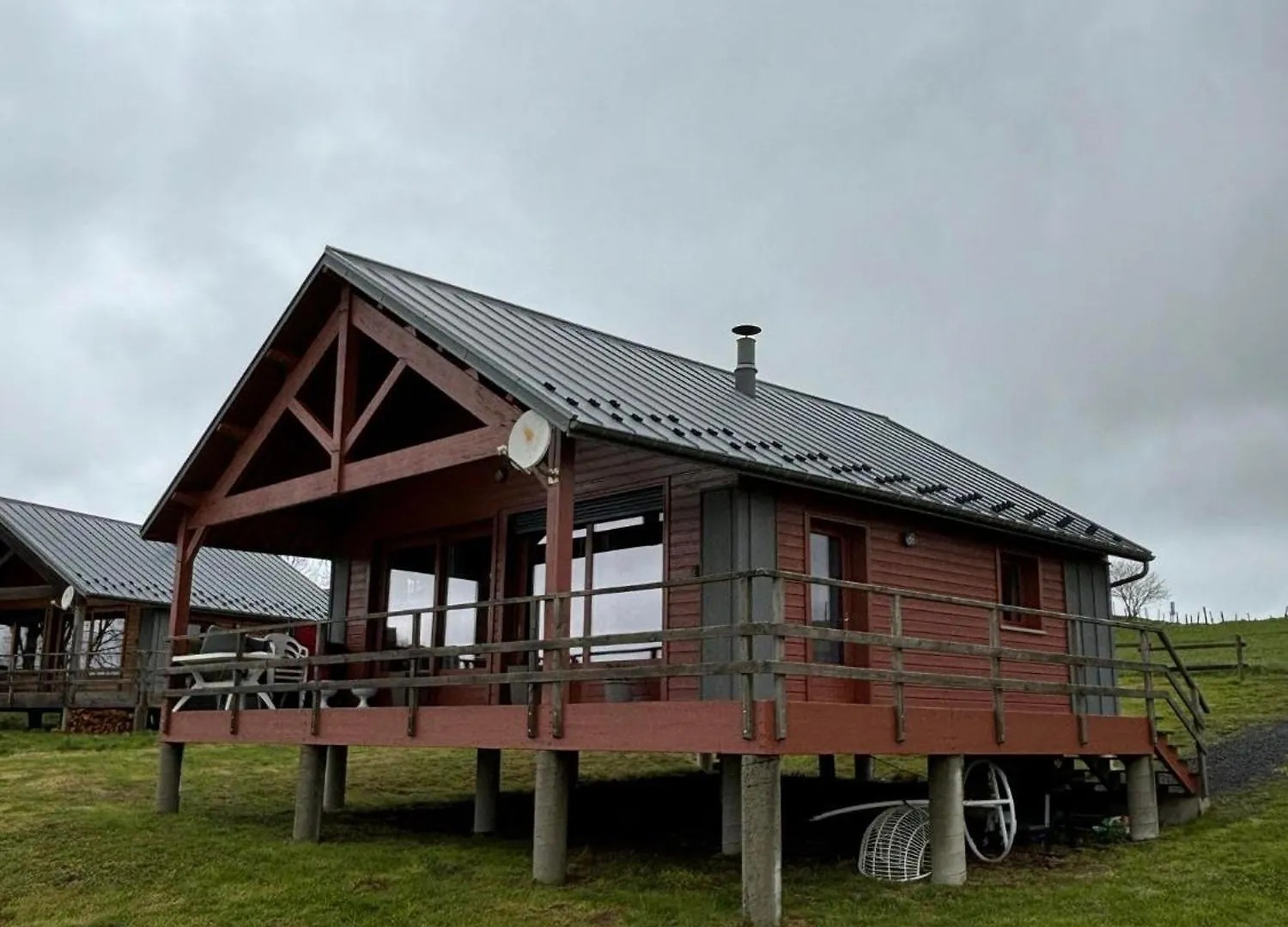 Chalet Des Gardettes, Belle Vue 1220M D'Altitude Montgreleix